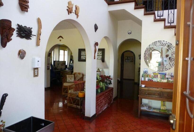 Cariari Bed & Breakfast