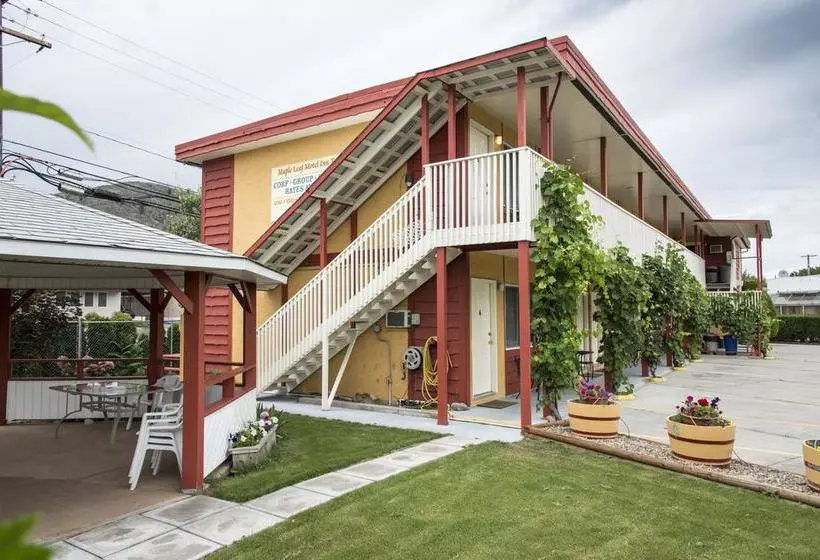 Maple Leaf Motel Inn Towne