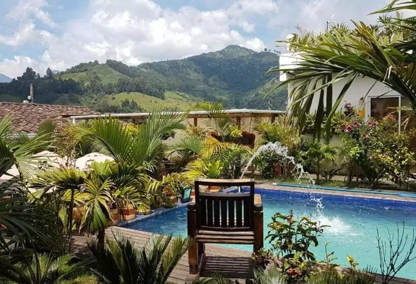 Retkeilymaja Hostal Hilltop Salento