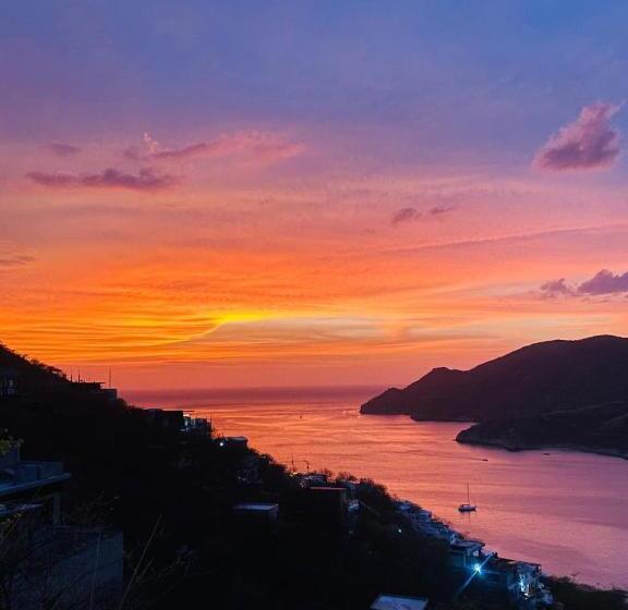 تختخواب و صبحانه Hostal Casa Horizonte