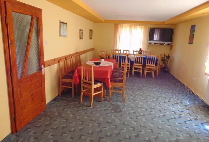 تختخواب و صبحانه Pensiunea Neba