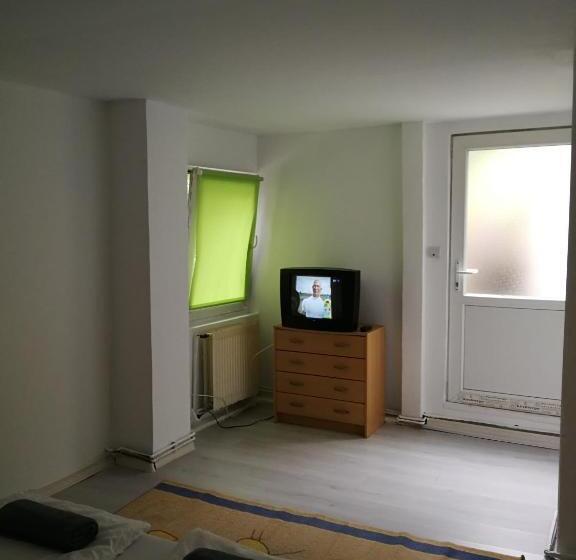 ベッドアンドブレックファースト Reben Haus
