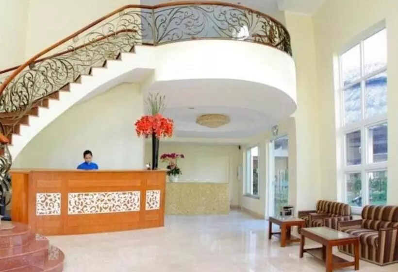 Hoa Binh  Rach Gia Resort
