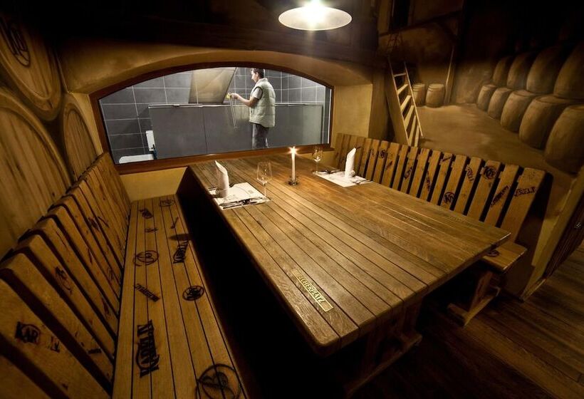 Szálloda Apartmany Becherplatz