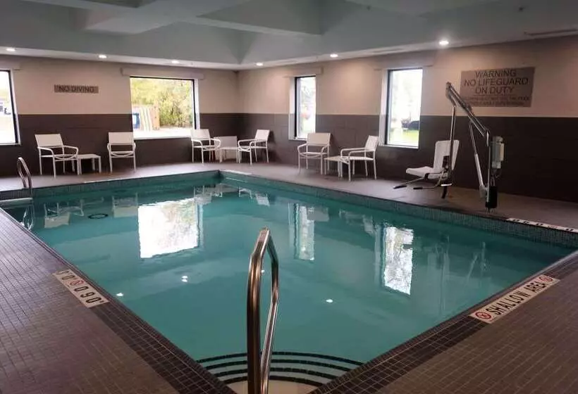 ホテル Country Inn & Suites By Radisson, Belleville, On