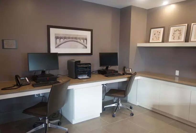 ホテル Country Inn & Suites By Radisson, Belleville, On