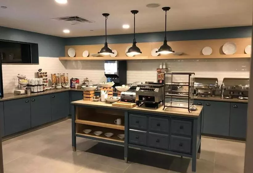 ホテル Country Inn & Suites By Radisson, Belleville, On