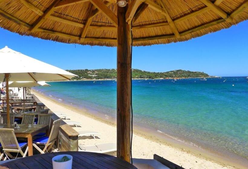 فندق Domaine De Caranella