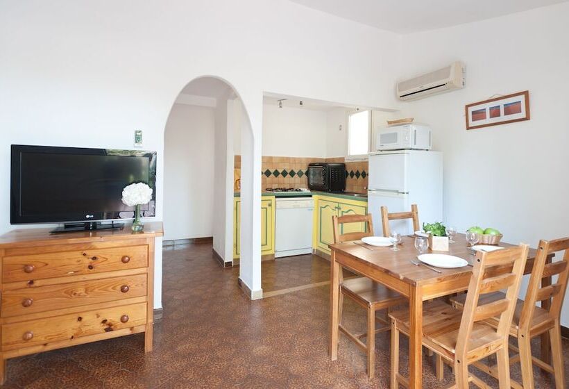 فندق Domaine De Caranella