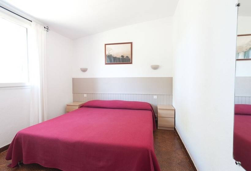 فندق Domaine De Caranella