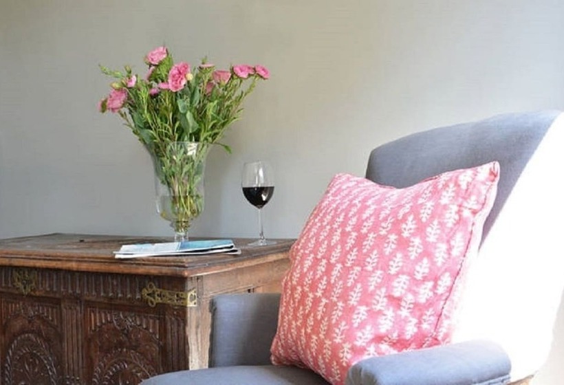 Hotelli Fritton Arms Collection