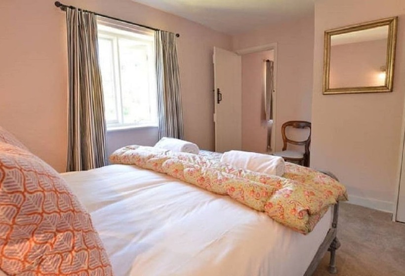 Hotelli Fritton Arms Collection