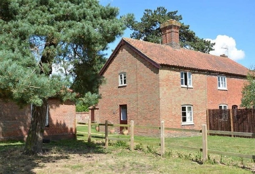 Hotelli Fritton Arms Collection