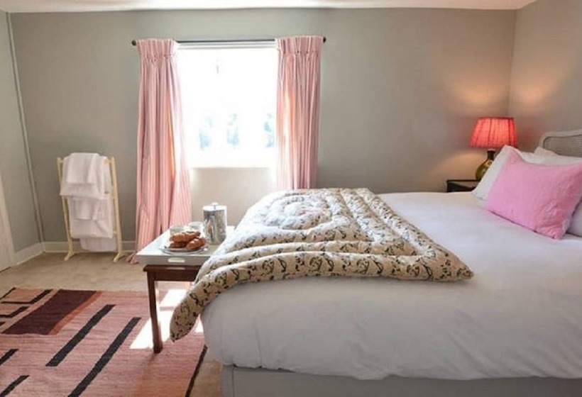 Hotelli Fritton Arms Collection