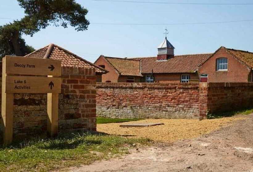 Hotelli Fritton Arms Collection