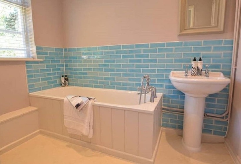 Hotelli Fritton Arms Collection