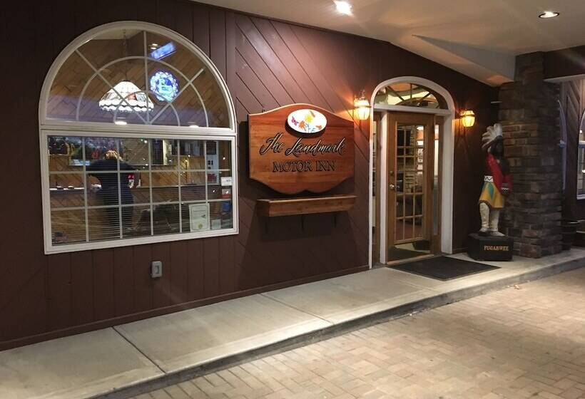 호텔 Landmark Motor Inn