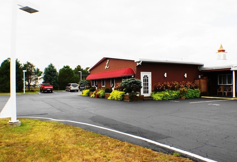 호텔 Landmark Motor Inn