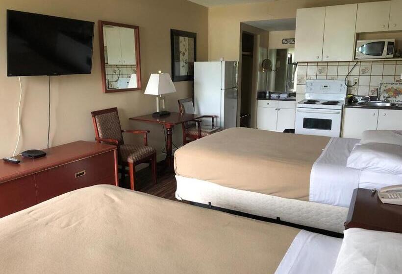 Hotel Travellers Inn