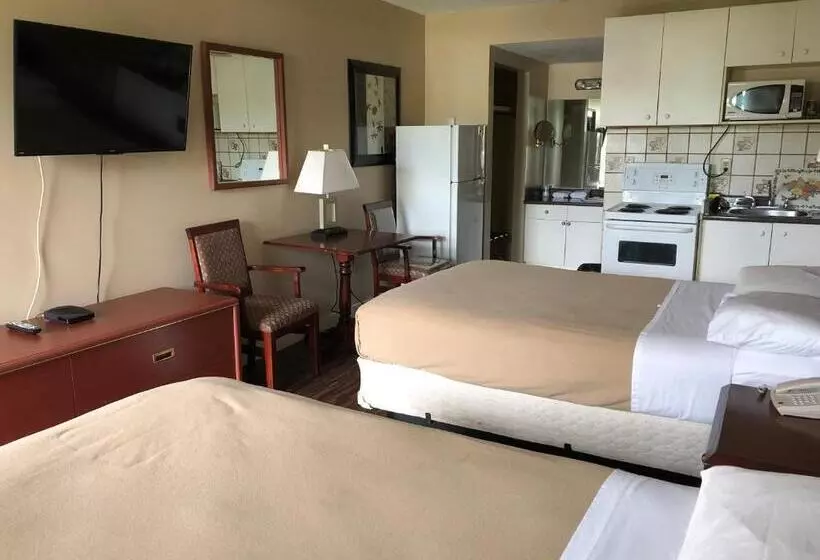 Hotel Travellers Inn