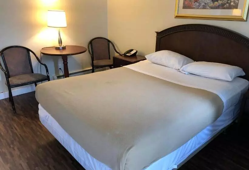 Hotel Travellers Inn