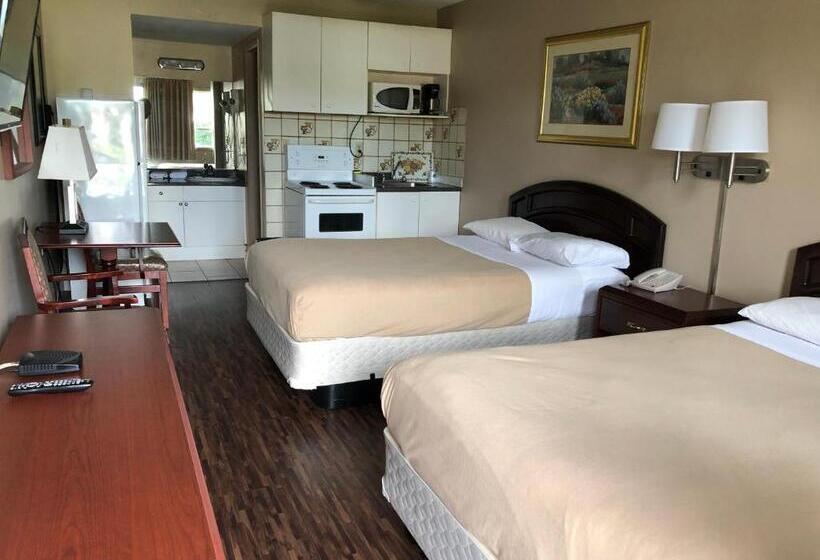 Hotel Travellers Inn