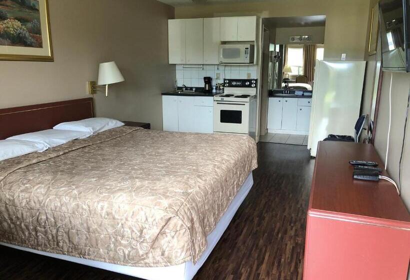 Hotel Travellers Inn