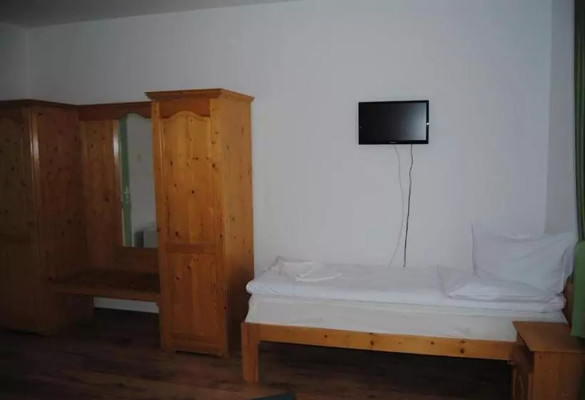Hostel Teleki