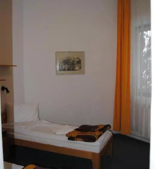Hostel Teleki