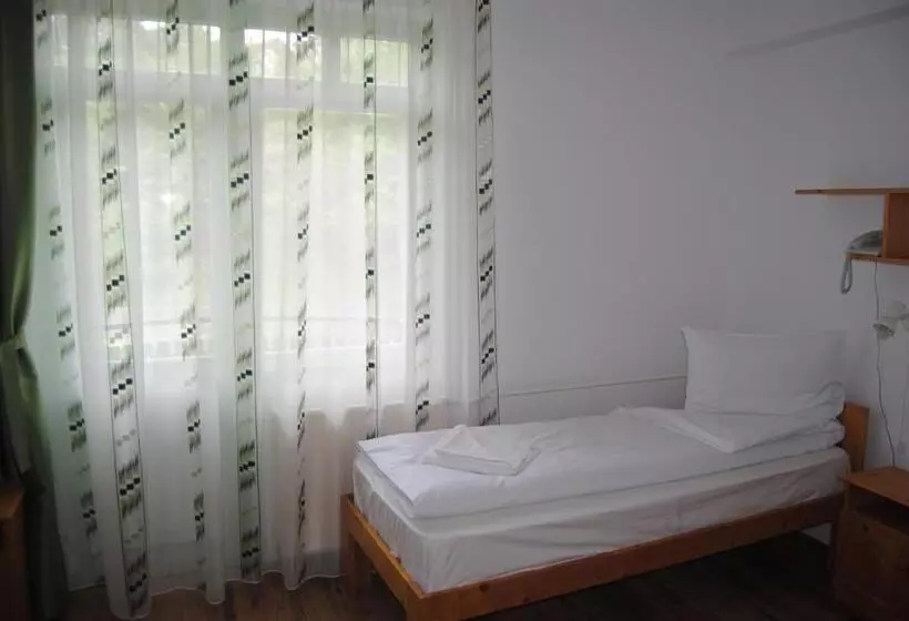 Hostel Teleki