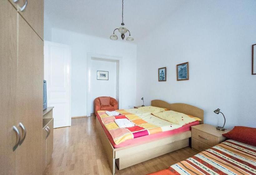 Szálloda Apartment Historical Centre