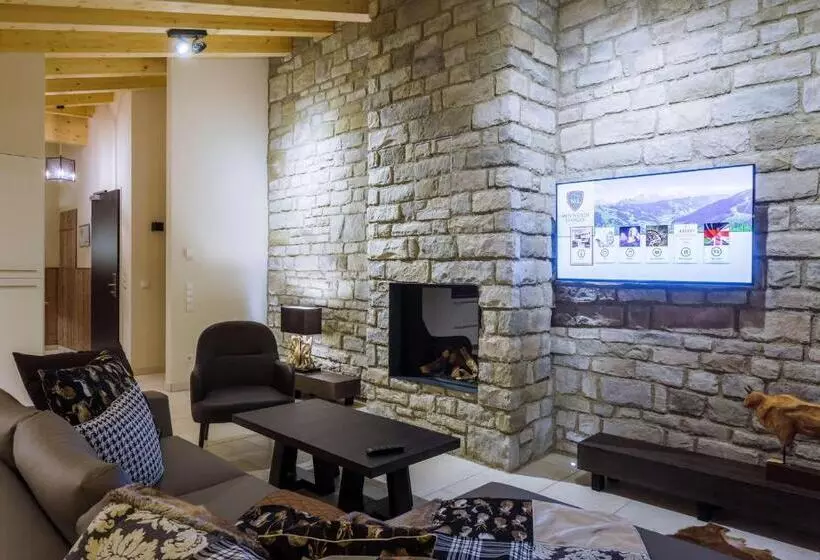 هتل Avenida Mountain Lodges Saalbach