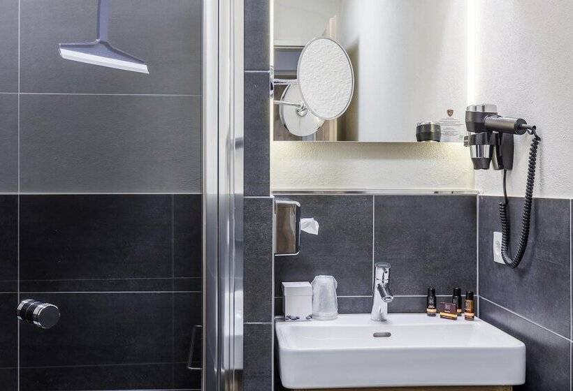 ホテル Avenida Mountain Lodges Saalbach