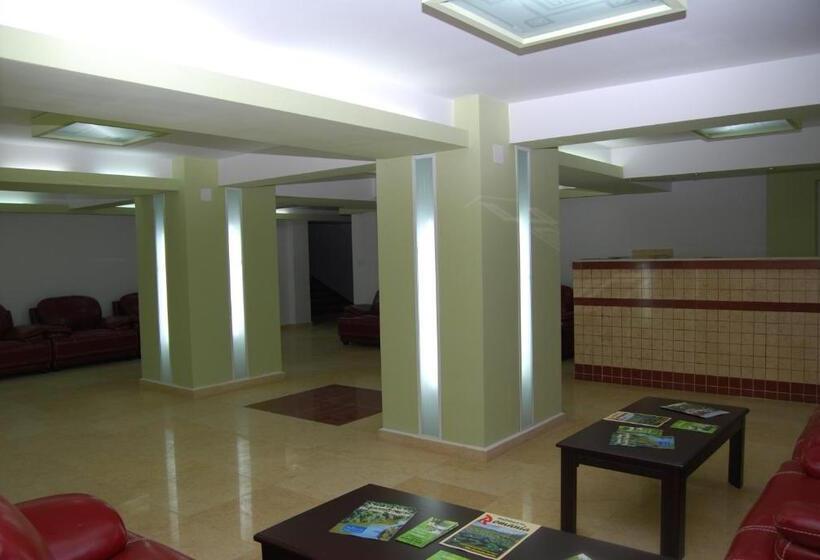 Отель Europolis