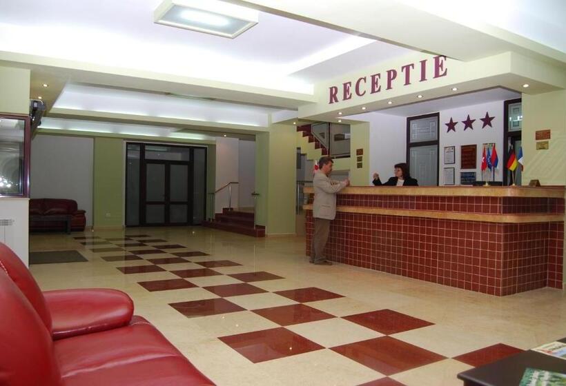 Отель Europolis