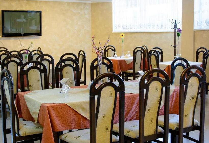 Hotel Fan Sebes