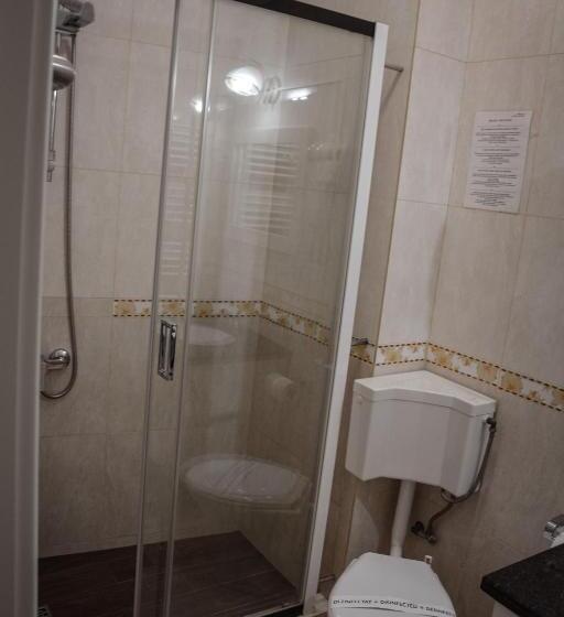 فندق Golden Rose Residence