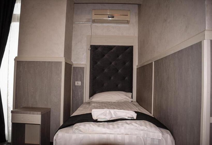 فندق Golden Rose Residence