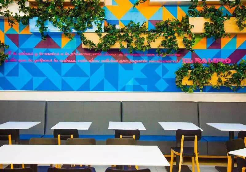 ホテル Ibis Styles Mexico Reforma