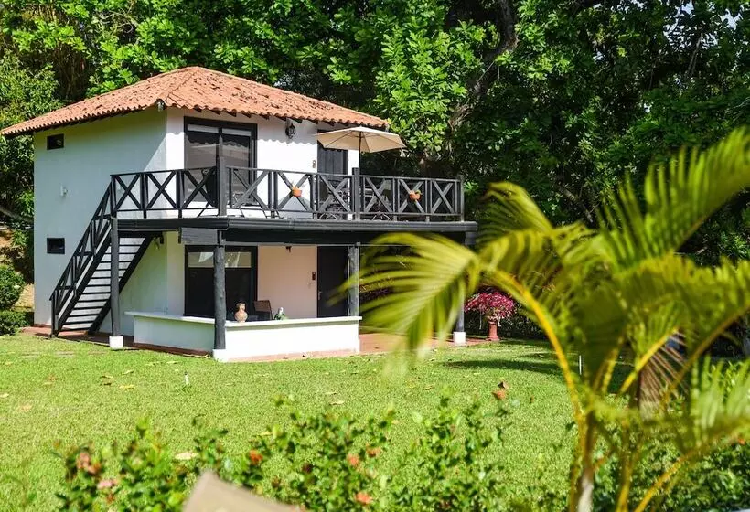 Kantawa Hotel & Spa Solo Adultos
