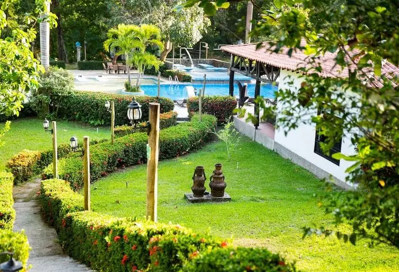 Kantawa Hotel & Spa Solo Adultos