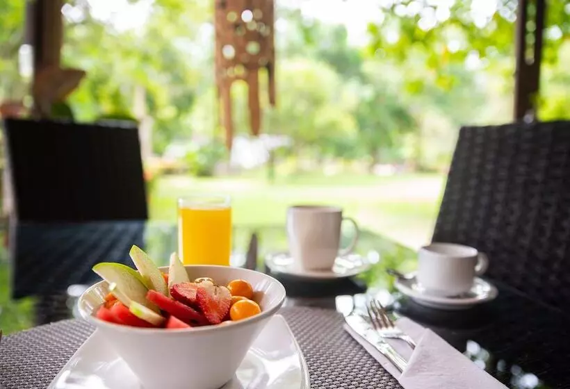 Kantawa Hotel & Spa Solo Adultos