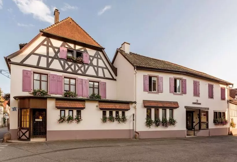 ホテル Logis Auberge Du Cheval Blanc