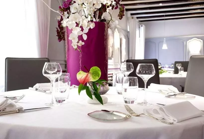 ホテル Logis Auberge Du Cheval Blanc