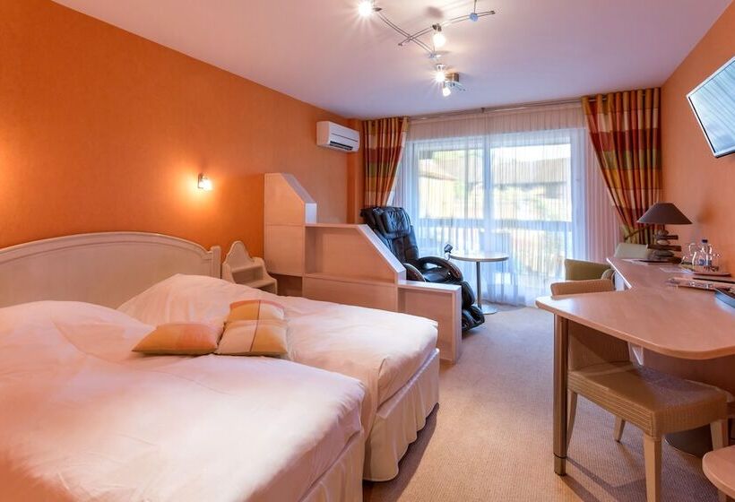 ホテル Logis Auberge Du Cheval Blanc