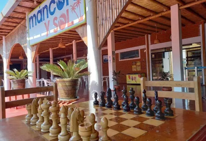 هتل Mancora Y Sol