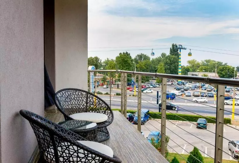 Hotel On Plonge Junior