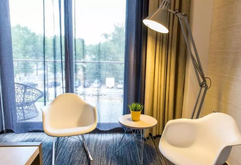 Hotel On Plonge Junior