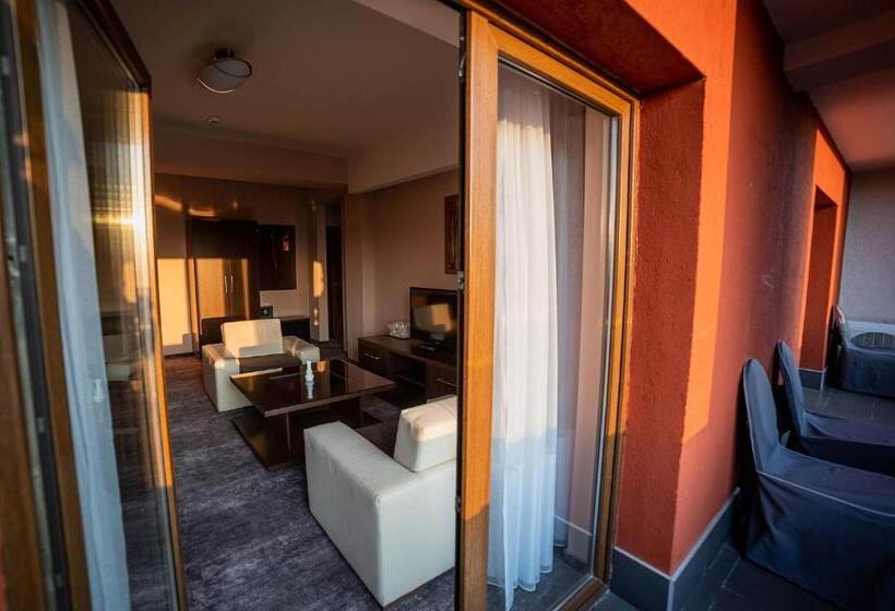 فندق Secret Garden