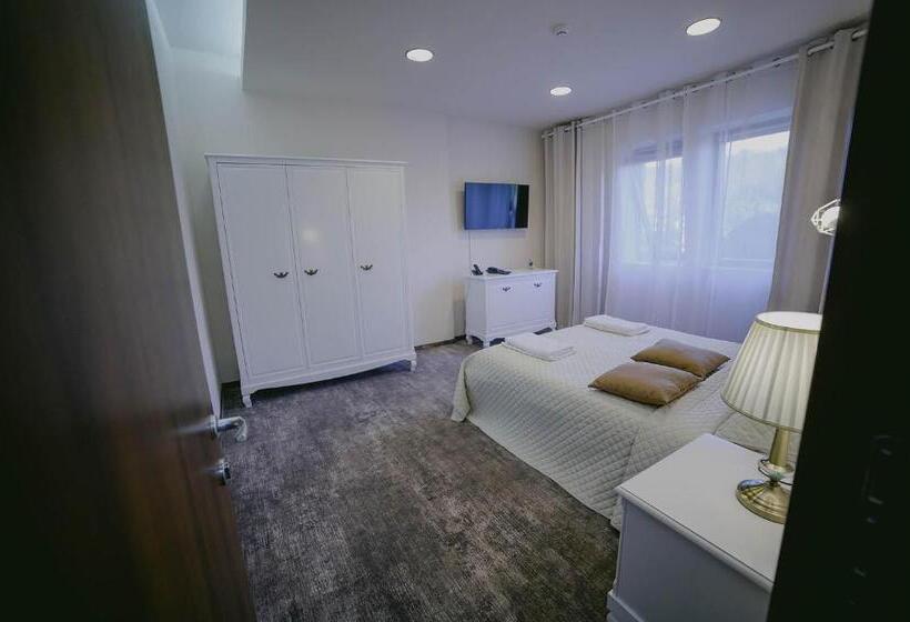 فندق Secret Garden